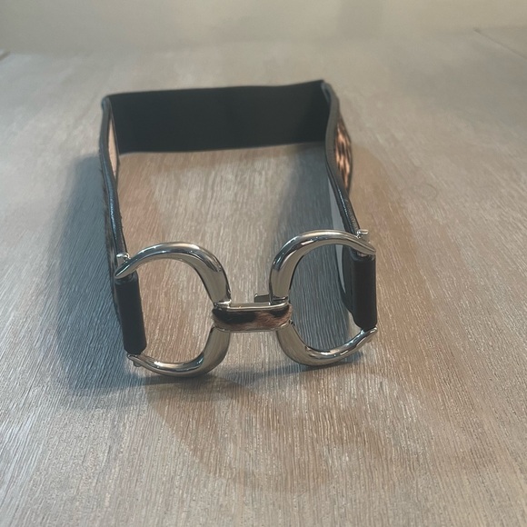 Chico’s Genuine Leather pony heather elastic stretch belt silver buckle Size S - Picture 4 of 12